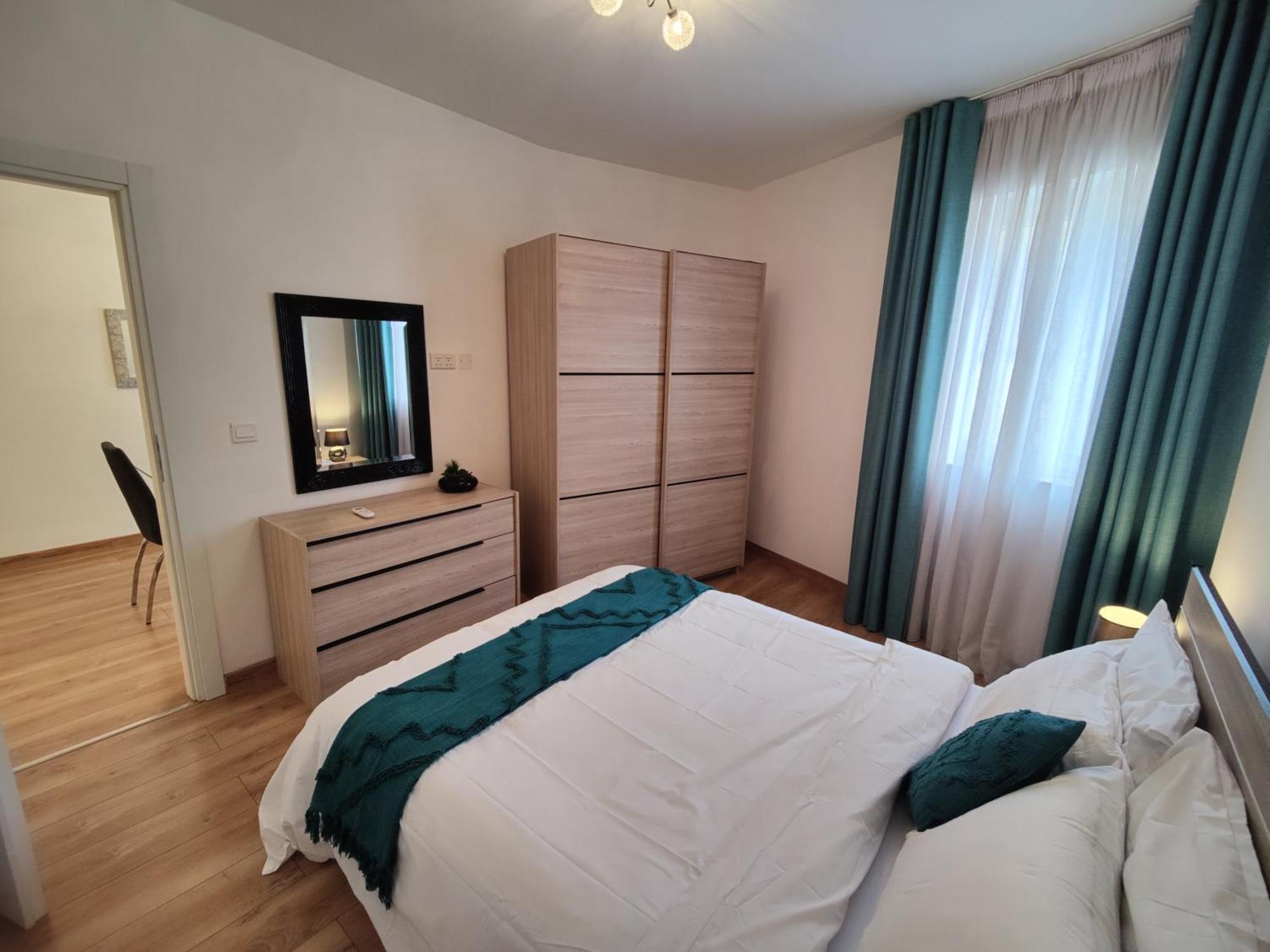 Central Modern Sliema 2 Bedroom Apartment Buitenkant foto