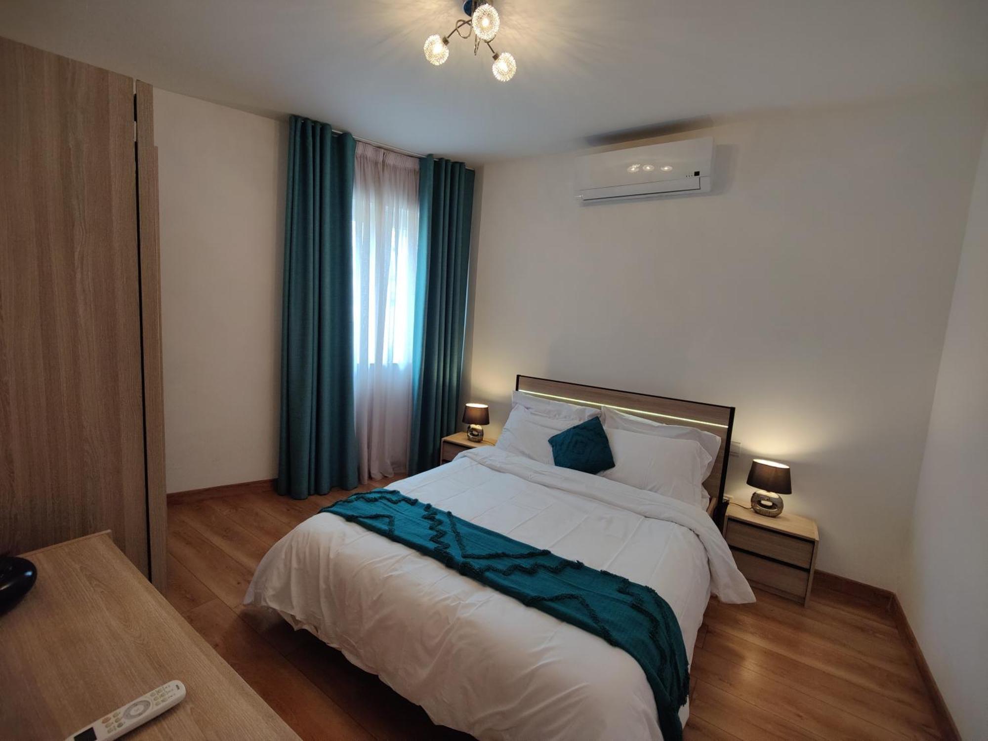 Central Modern Sliema 2 Bedroom Apartment Buitenkant foto